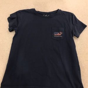 Vineyard vines tee